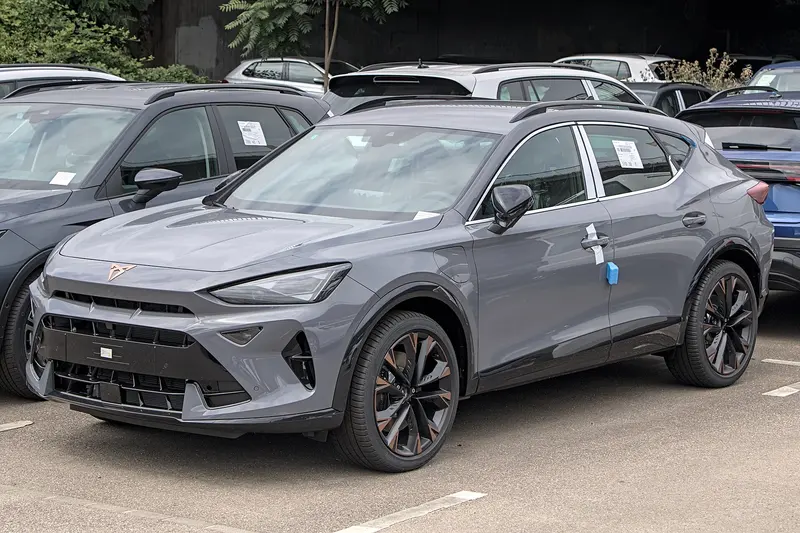 CUPRA Formentor, SUV, schräg von vorn