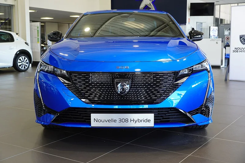 Peugeot 308 III, Kompaktwagen, Frontansicht